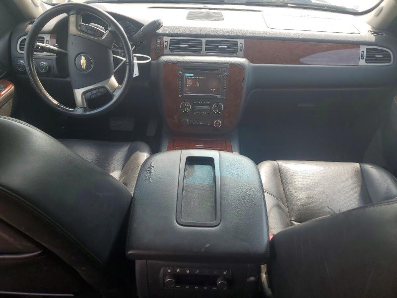 2014 Chevrolet Suburban მანქანა იყიდება აუქციონზე, vin: 1GNSKKE72ER177714, აუქციონის ნომერი: 62244826