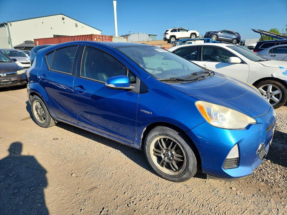2013 Toyota Prius C მანქანა იყიდება აუქციონზე, vin: JTDKDTB36D1529202, აუქციონის ნომერი: 63126526
