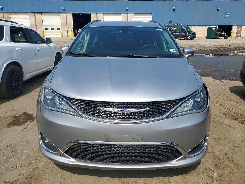 Продажа на аукционе авто 2018 Chrysler Pacifica, vin: 2C4RC1BG8JR353446, номер лота: 59650546
