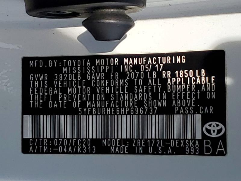Aukcja sprzedaży 2017 Toyota Corolla, vin: 5YFBURHE6HP696737, numer aukcji: 62906596