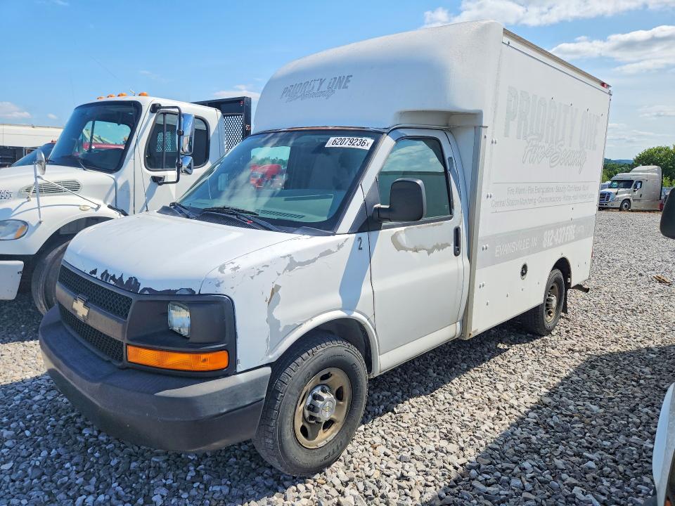 62079236 :رقم المزاد ، 1GB3G2AG2A1104375 vin ، 2010 Chevrolet Express G3500 مزاد بيع