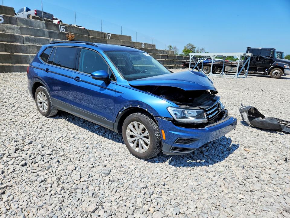 Продажа на аукционе авто 2019 Volkswagen Tiguan, vin: 3VV0B7AX1KM063382, номер лота: 61158896