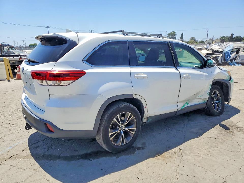 63140456 :رقم المزاد ، 5TDZZRFH1KS365317 vin ، 2019 Toyota Highlander مزاد بيع