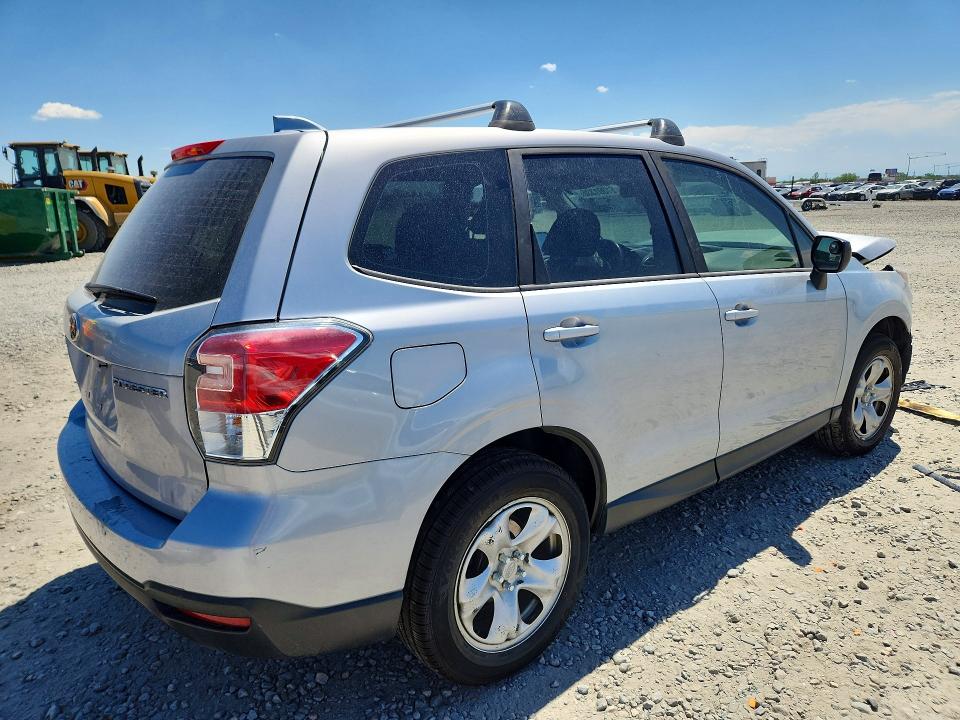 Продаж на аукціоні авто 2018 Subaru Forester, vin: JF2SJAAC9JH519850, номер лоту: 61001336