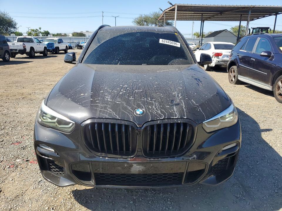 62445696 :رقم المزاد ، 5UXCR4C06M9G90488 vin ، 2021 Bmw X5 مزاد بيع