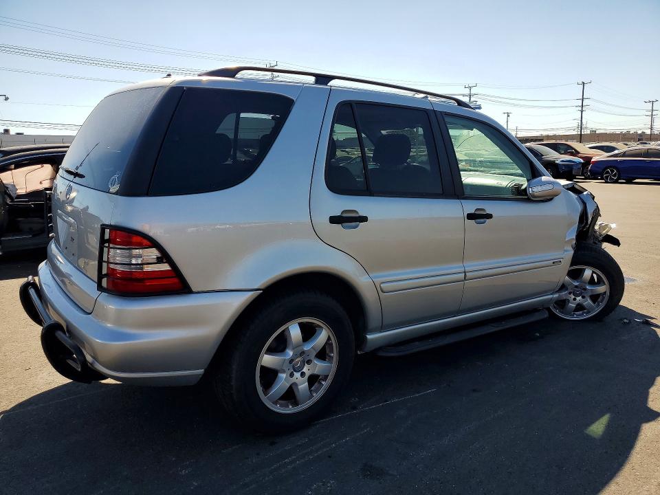 2003 Mercedes-benz Ml მანქანა იყიდება აუქციონზე, vin: 4JGAB57E33A430578, აუქციონის ნომერი: 62711936