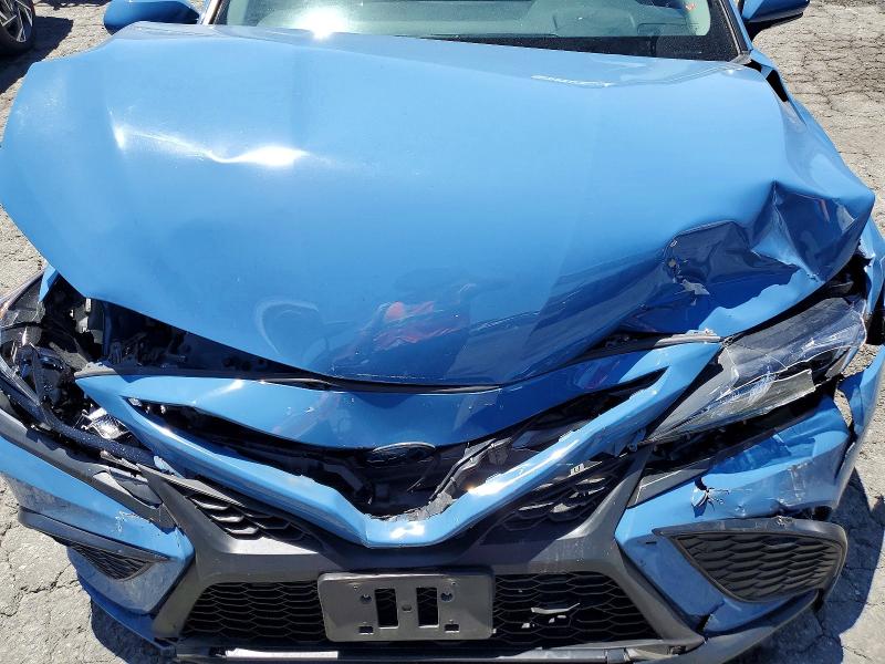 63170386 :رقم المزاد ، 4T1S31AKXPU052904 vin ، 2023 Toyota Camry Hybrid مزاد بيع