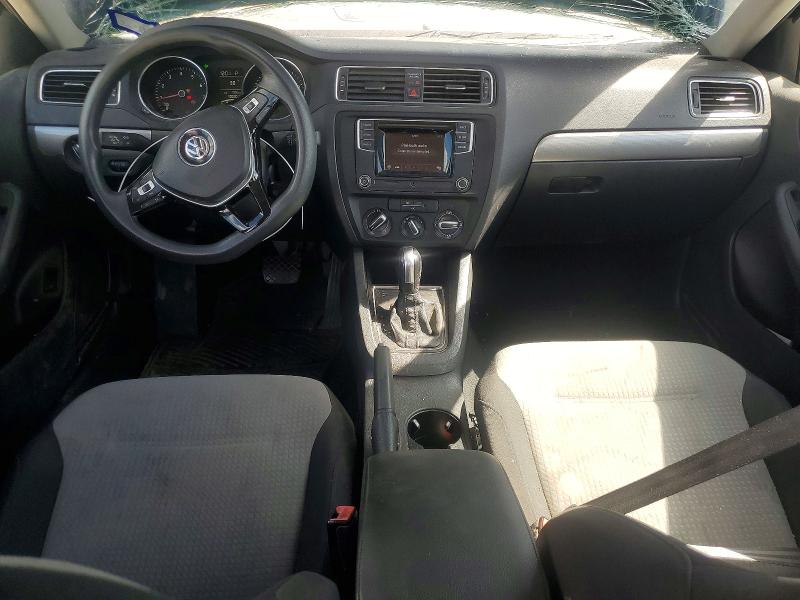 60713006 :رقم المزاد ، 3VW2B7AJ2HM332255 vin ، 2017 Volkswagen Jetta مزاد بيع