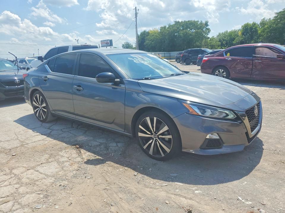 60065896 :رقم المزاد ، 1N4BL4CV8NN305258 vin ، 2022 Nissan Altima مزاد بيع