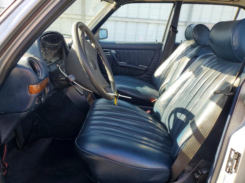 1984 Mercedes-benz 300 მანქანა იყიდება აუქციონზე, vin: WDBAB33A3EA019758, აუქციონის ნომერი: 60471116