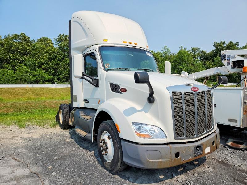 57900186 :رقم المزاد ، 1XPBA48X4JD446370 vin ، 2018 Peterbilt 579 مزاد بيع