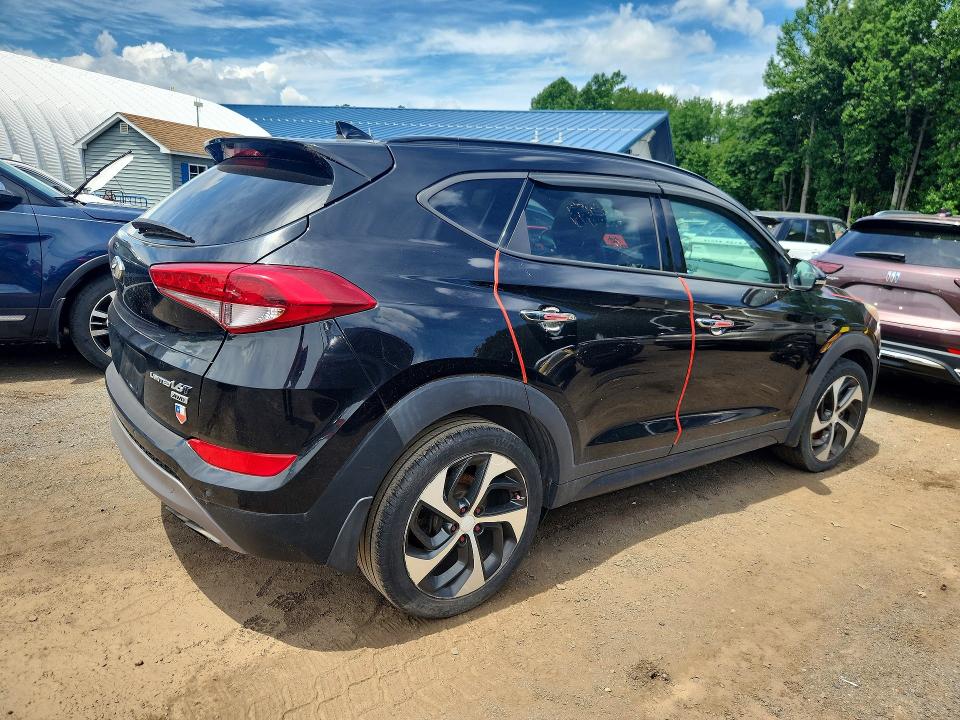 60610286 :رقم المزاد ، KM8J3CA26GU168656 vin ، 2016 Hyundai Tucson مزاد بيع