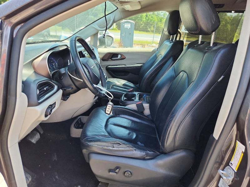 61938126 :رقم المزاد ، 2C4RC1BG6HR805209 vin ، 2017 Chrysler Pacifica مزاد بيع