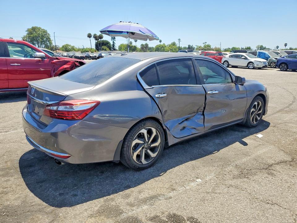 Продажа на аукционе авто 2017 Honda Accord, vin: 1HGCR2F9XHA103177, номер лота: 63161176