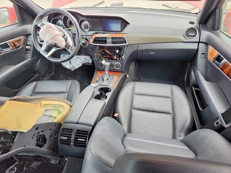Продажа на аукционе авто 2012 Mercedes-benz C, vin: WDDGF4HB1CA606521, номер лота: 61057156