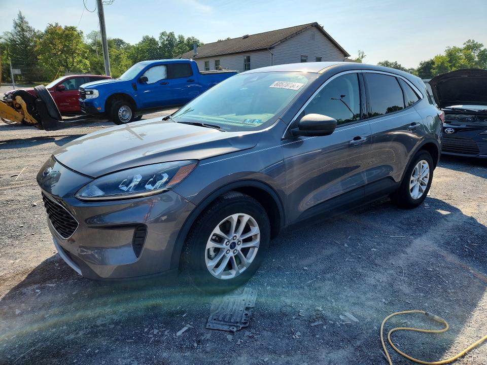 2022 Ford Escape მანქანა იყიდება აუქციონზე, vin: 1FMCU0G63NUB83174, აუქციონის ნომერი: 60578056
