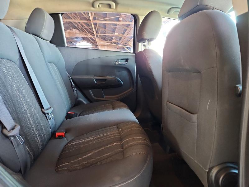 60442256 :رقم المزاد ، 1G1JC6SH7G4156355 vin ، 2016 Chevrolet Sonic مزاد بيع