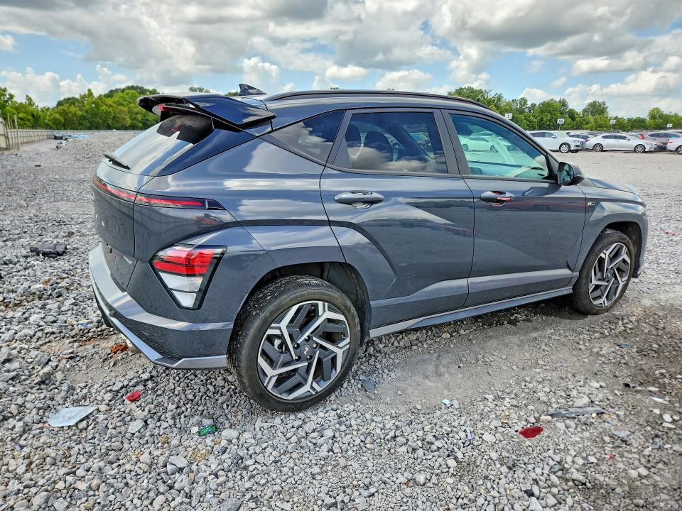 2024 Hyundai Kona მანქანა იყიდება აუქციონზე, vin: KM8HACA3XRU032563, აუქციონის ნომერი: 61964036