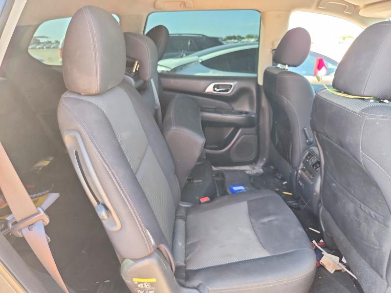 62528316 :رقم المزاد ، 5N1DR2MN7KC589070 vin ، 2019 Nissan Pathfinder مزاد بيع