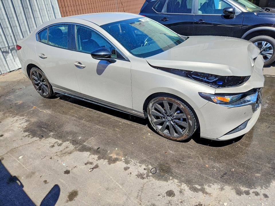 Продаж на аукціоні авто 2024 Mazda 3, vin: 3MZBPABM4RM427747, номер лоту: 63474756