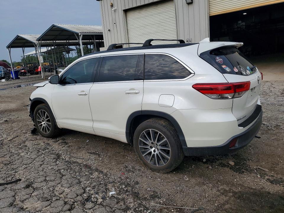 Продаж на аукціоні авто 2018 Toyota Highlander, vin: 5TDKZRFH9JS286316, номер лоту: 61899636