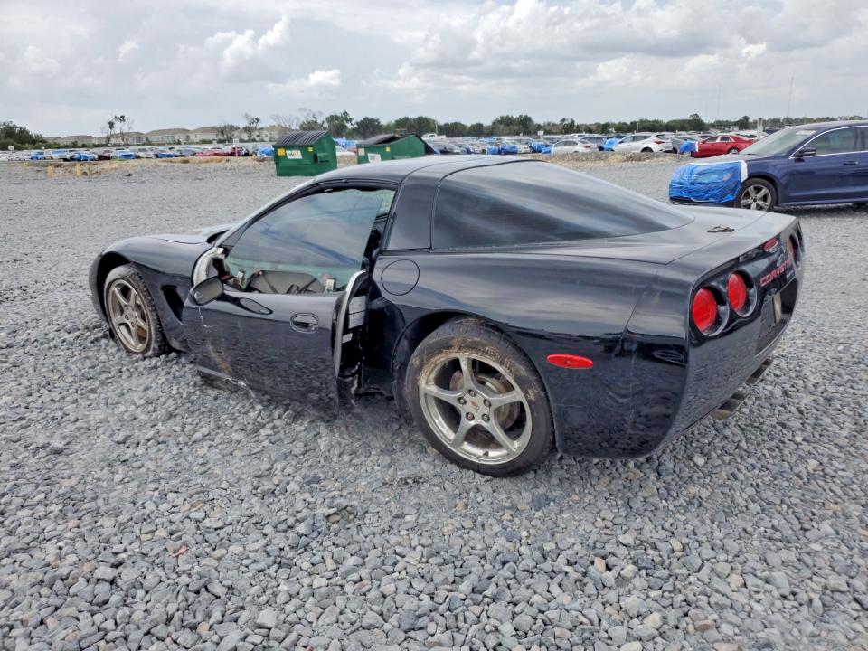 61109446 :رقم المزاد ، 1G1YY22G3Y5132744 vin ، 2000 Chevrolet Corvette مزاد بيع