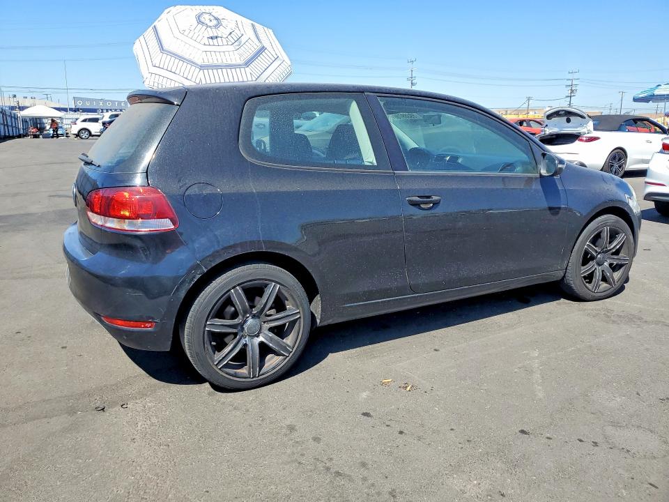 59389786 :رقم المزاد ، WVWAB7AJ9BW172901 vin ، 2011 Volkswagen Golf مزاد بيع
