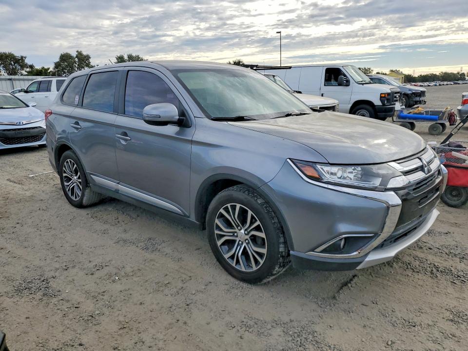 Продаж на аукціоні авто 2016 Mitsubishi Outlander, vin: JA4AD3A34GZ020366, номер лоту: 61333886