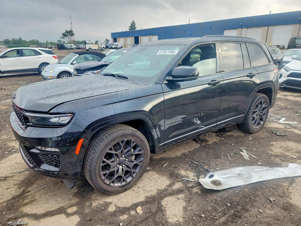 Продаж на аукціоні авто 2025 Jeep Grand Cherokee, vin: 1C4RJHEGXS8728213, номер лоту: 62567806