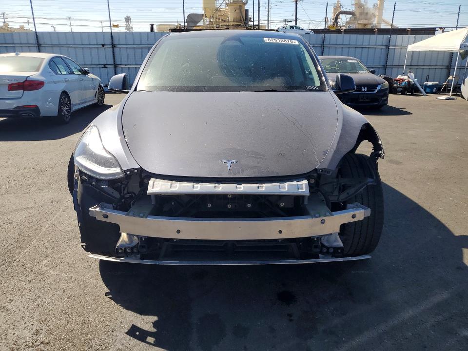 Продажа на аукционе авто 2023 Tesla Model Y, vin: 7SAYGDEEXPF924213, номер лота: 62510876