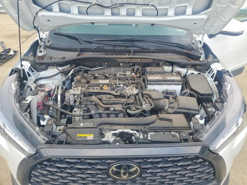 62702056 :رقم المزاد ، 7MUBAABG4NV005573 vin ، 2022 Toyota Corolla Cross مزاد بيع