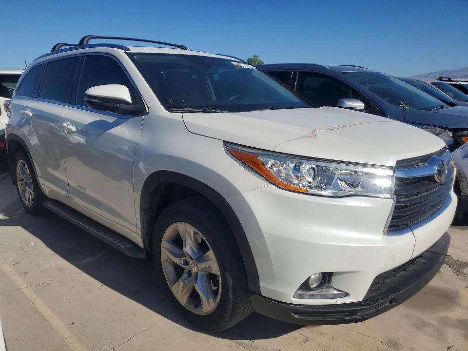 59139886 :رقم المزاد ، 5TDDKRFH9FS078599 vin ، 2015 Toyota Highlander مزاد بيع