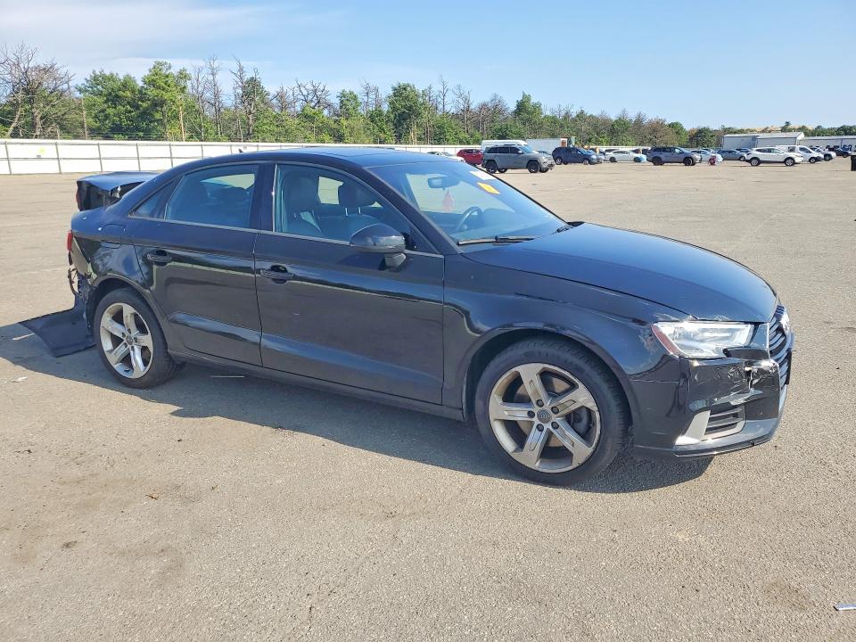 62708806 :رقم المزاد ، WAUB8GFF3H1029257 vin ، 2017 Audi A3 مزاد بيع