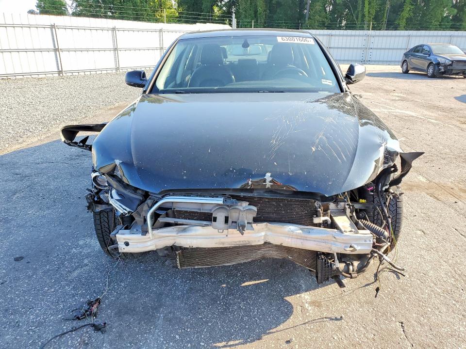 Продаж на аукціоні авто 2016 Audi A4, vin: WAUAFAFL7GN012862, номер лоту: 63001606