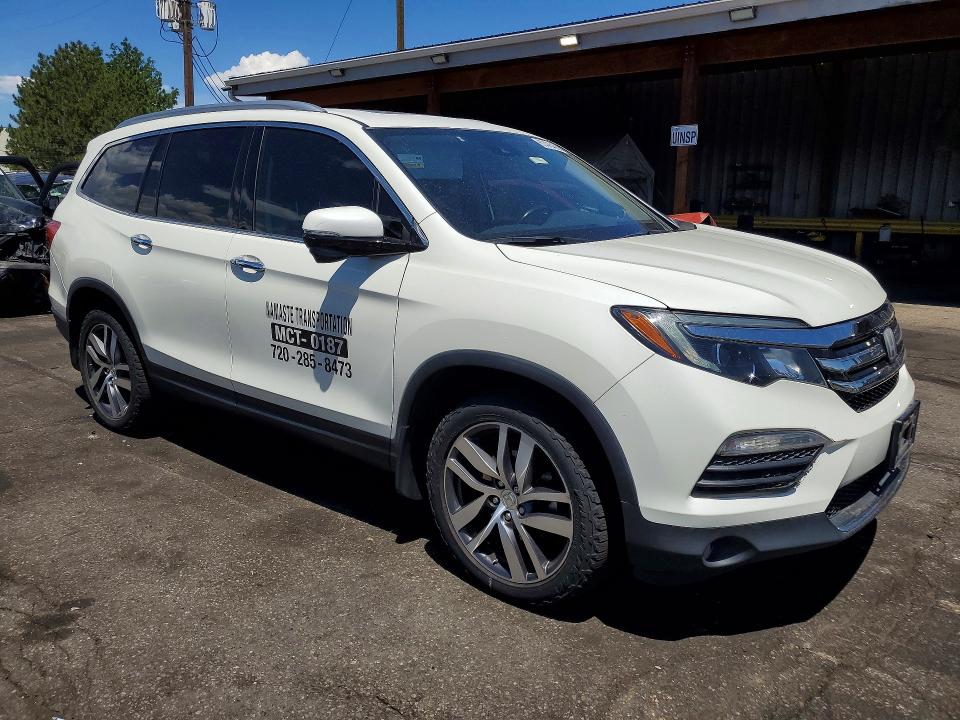 60446406 :رقم المزاد ، 5FNYF6H90HB082655 vin ، 2017 Honda Pilot مزاد بيع