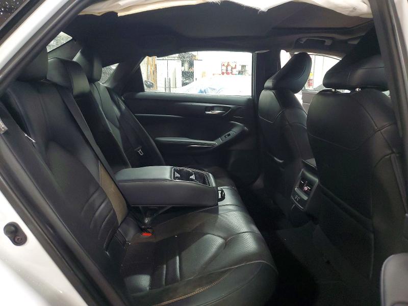61128306 :رقم المزاد ، 4T1E21FB8LU013585 vin ، 2020 Toyota Avalon مزاد بيع
