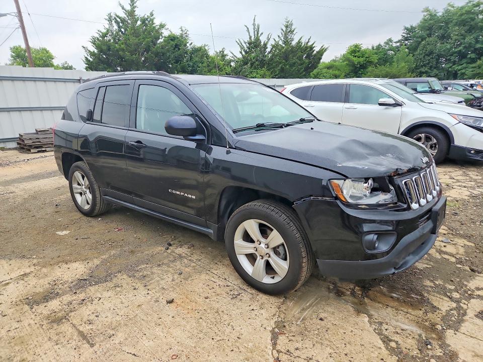 59744496 :رقم المزاد ، 1C4NJDBB2GD580685 vin ، 2016 Jeep Compass مزاد بيع