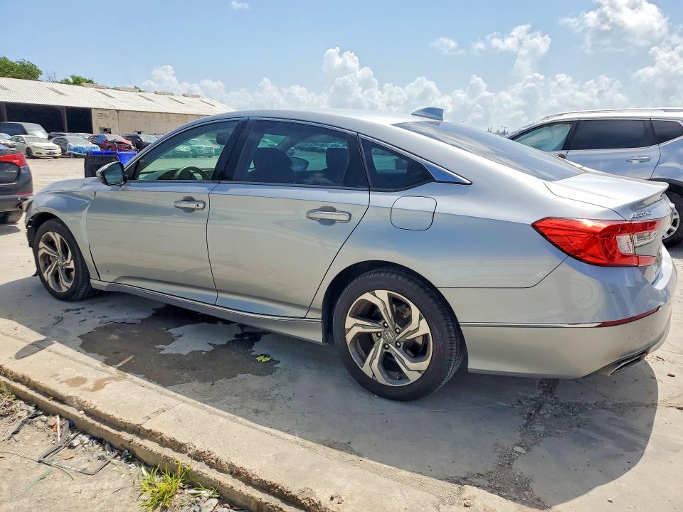 59103726 :رقم المزاد ، 1HGCV2F67JA021107 vin ، 2018 Honda Accord مزاد بيع