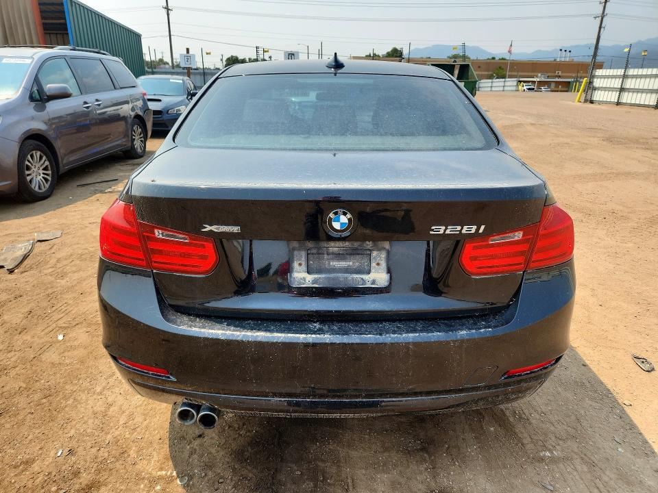 60142716 :رقم المزاد ، WBA3B3C53EJ978281 vin ، 2014 Bmw 328 مزاد بيع