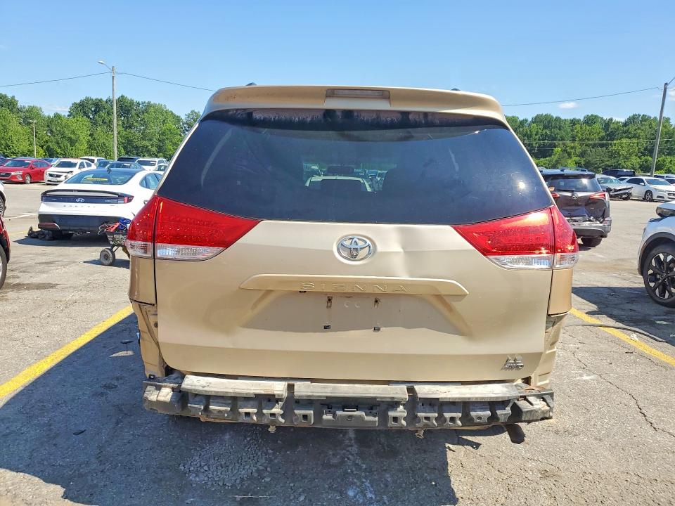 Продажа на аукционе авто 2013 Toyota Sienna, vin: 5TDJK3DC2DS063933, номер лота: 62439086