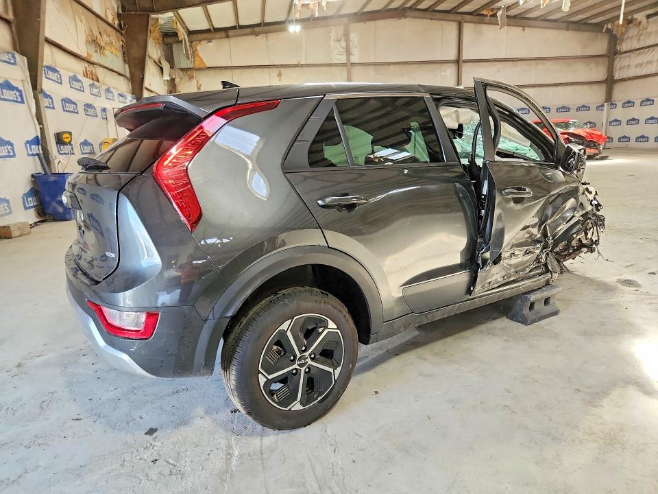 61282686 :رقم المزاد ، KNDCP3LE4T5336288 vin ، 2026 Kia Niro مزاد بيع