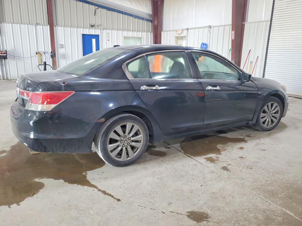 61528776 :رقم المزاد ، 1HGCP3F85CA025953 vin ، 2012 Honda Accord مزاد بيع