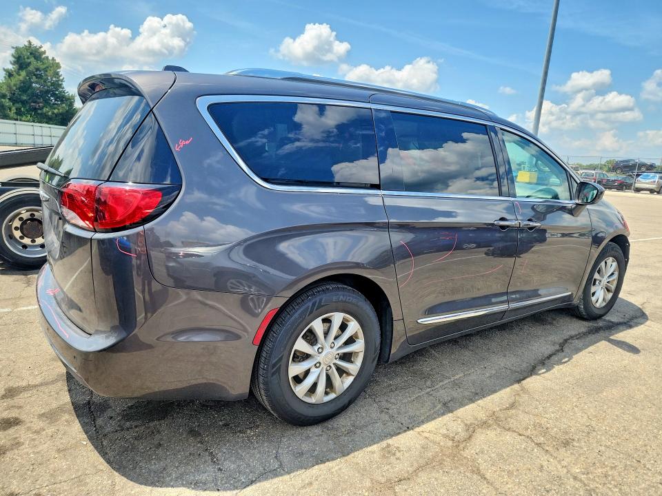 Продаж на аукціоні авто 2018 Chrysler Pacifica, vin: 2C4RC1BG4JR178094, номер лоту: 61197236