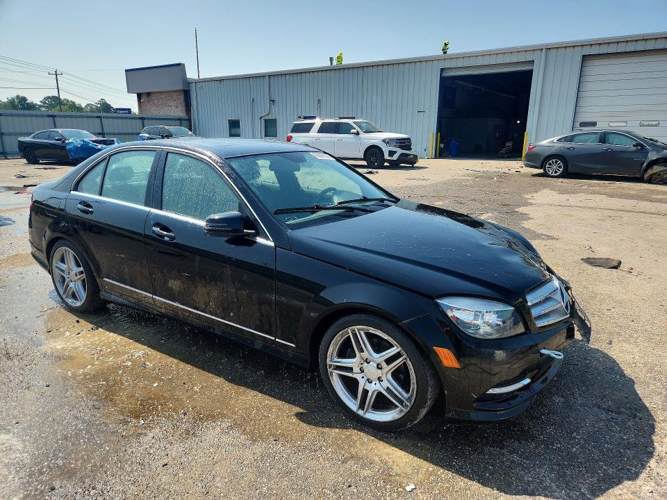 58888506 :رقم المزاد ، WDDGF5EB2BA522054 vin ، 2011 Mercedes-benz C مزاد بيع
