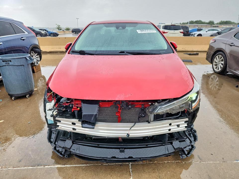 61356866 :رقم المزاد ، 5YFEPMAE7MP221089 vin ، 2021 Toyota Corolla مزاد بيع