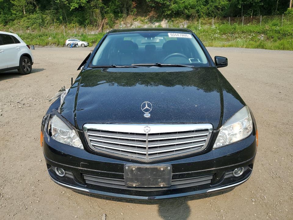 60447866 :رقم المزاد ، WDDGF8BB0BR134053 vin ، 2011 Mercedes-benz C مزاد بيع