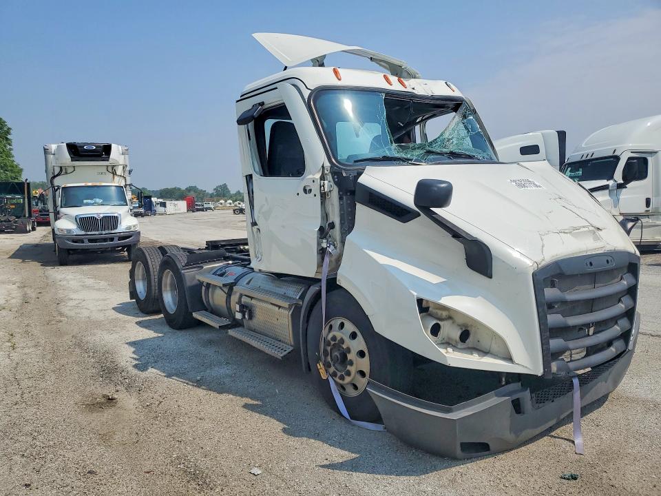 Продаж на аукціоні авто 2025 Freightliner Cascadia 116, vin: 3AKJHTDV0SDVL0279, номер лоту: 60817136