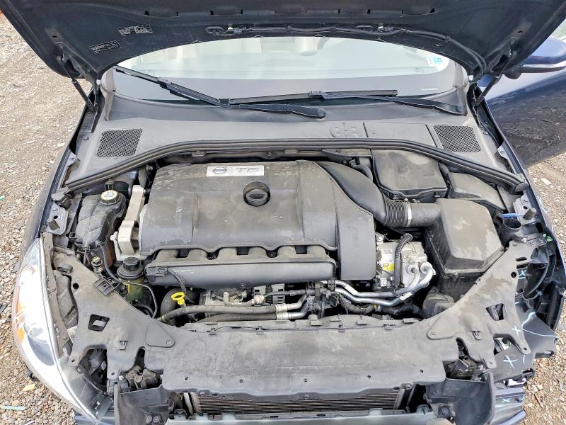2013 Volvo S60 მანქანა იყიდება აუქციონზე, vin: YV1902FH8D2190473, აუქციონის ნომერი: 61664106