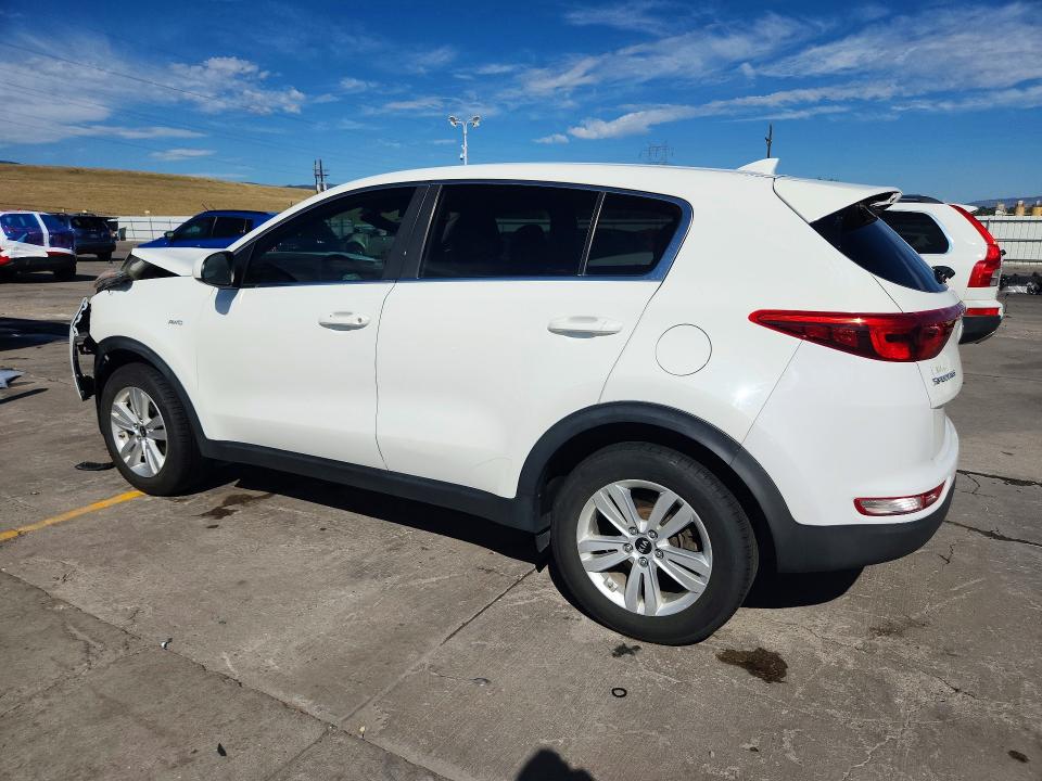 60257446 :رقم المزاد ، KNDPMCAC2H7140907 vin ، 2017 Kia Sportage مزاد بيع