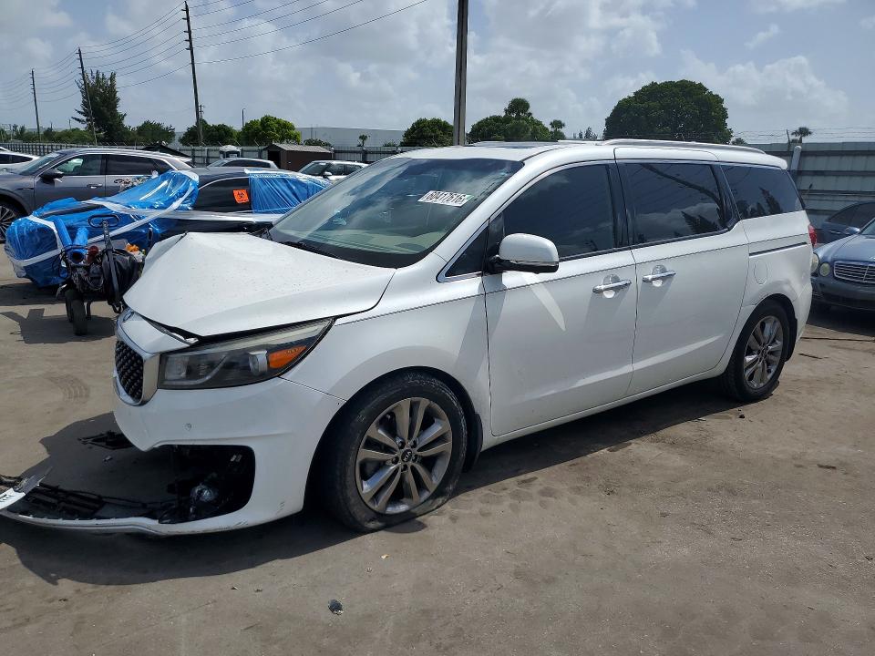 60417616 :رقم المزاد ، KNDME5C15F6038298 vin ، 2015 Kia Sedona مزاد بيع